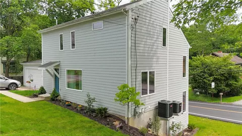 Exterior - 3960 Parkview Ln, Allison Park, PA 15101 photo 3 of 3