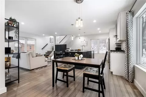 Dining - 3960 Parkview Ln, Allison Park, PA 15101 photo 2 of 2