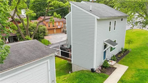Other - 3960 Parkview Ln, Allison Park, PA 15101 photo 2 of 8