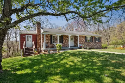 5055 Cashlie Ct, Gibsonia, PA 15044