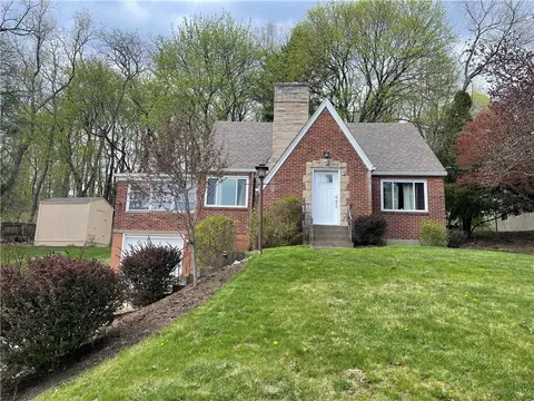 1815 Sample Rd, Allison Park, PA 15101
