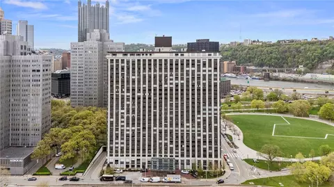 320 Fort Duquesne Blvd #6F, Pittsburgh, PA 15222