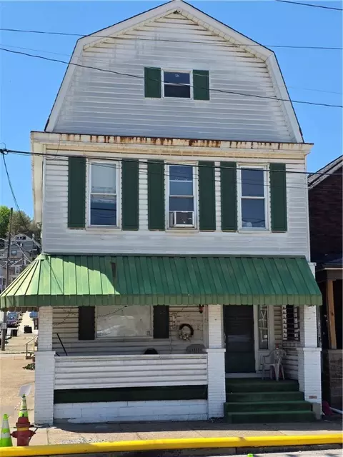 901 Mckean Ave, Charleroi, PA 15022