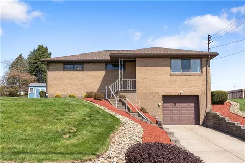 232 Lenore Dr, Mckees Rocks, PA 15136