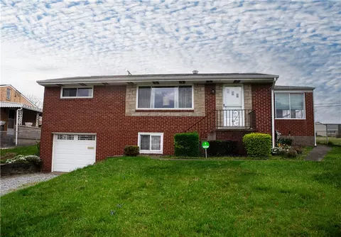 214 Skyport Rd, West Mifflin, PA 15122
