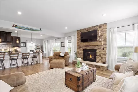 Living - 234 Regency Dr, Eighty Four, PA 15330 photo 1 of 2