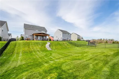 Exterior - 234 Regency Dr, Eighty Four, PA 15330 photo 11 of 11