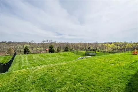 Exterior - 234 Regency Dr, Eighty Four, PA 15330 photo 10 of 11