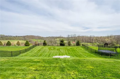 Exterior - 234 Regency Dr, Eighty Four, PA 15330 photo 5 of 11