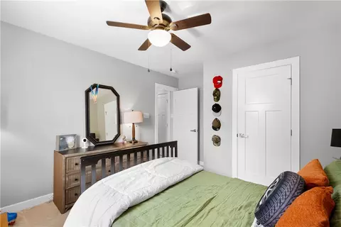 Bedroom - 234 Regency Dr, Eighty Four, PA 15330 photo 5 of 8