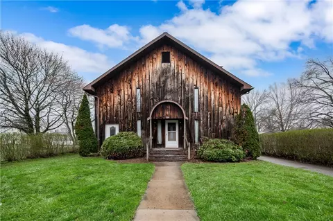 934 W W Rdg, Sharpsville, PA 16150