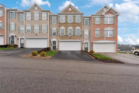 102 Alderwood Dr, Greensburg, PA 15601