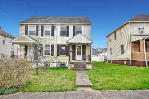 630 Farnsworth Ave, Clairton, PA 15025