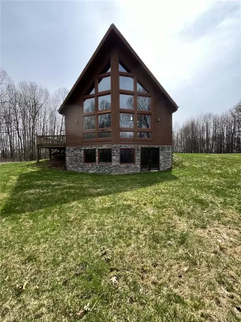 228 Camelot Rd, Portersville, PA 16051