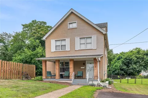 334 Orchard St, Springdale, PA 15144