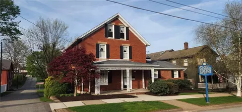 241 E Main St, Ligonier, PA 15658
