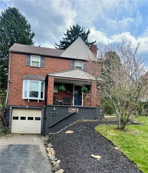 211 Constitution Ave, West Mifflin, PA 15122