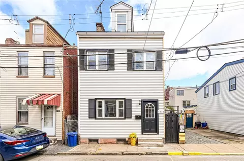 1711 Larkins Way, Pittsburgh, PA 15203