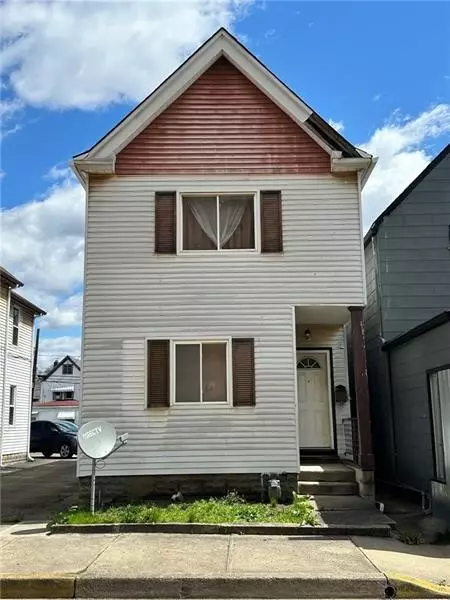630 4th Ave, New Kensington, PA 15068