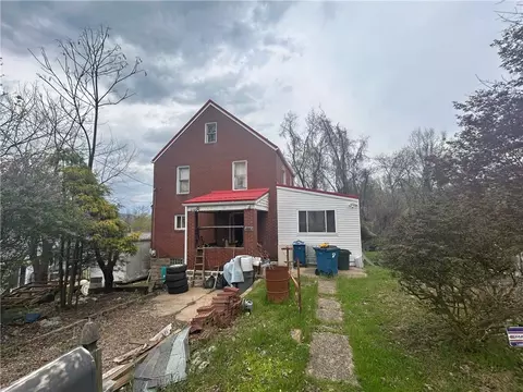 1361 Monroe St, Verona, PA 15147