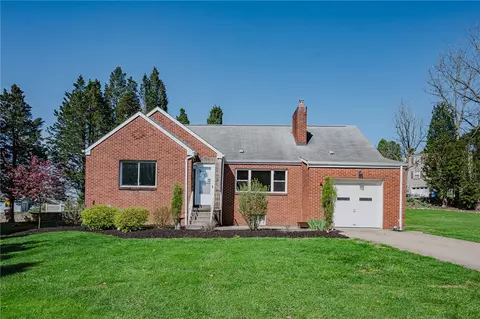 701 Idaho Dr, New Kensington, PA 15068