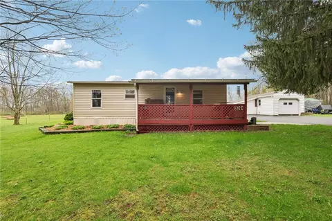 133 W Drive Rd, Volant, PA 16156