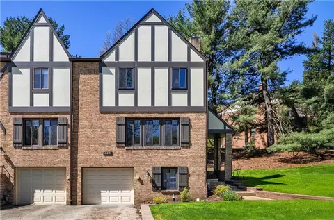 808 Olde Ingomar Ct, Pittsburgh, PA 15237