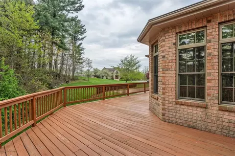 7020 Fair Oaks Dr, Export, PA 15632 photo 42