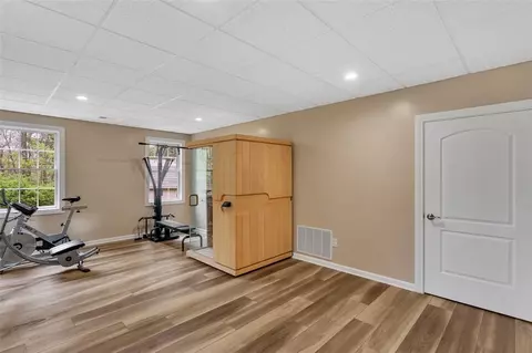 7020 Fair Oaks Dr, Export, PA 15632 photo 31