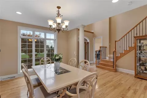 7020 Fair Oaks Dr, Export, PA 15632 photo 5