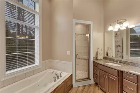 7020 Fair Oaks Dr, Export, PA 15632 photo 18