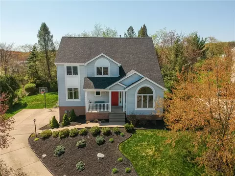 188 Autumn Hill Dr, Cranberry Township, PA 16066