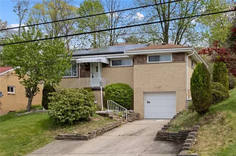 1055 Greenlawn Dr, Pittsburgh, PA 15220