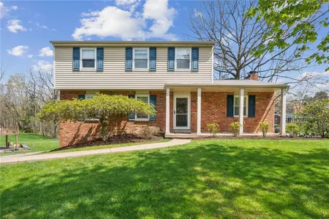 200 Kinvara Dr, Pittsburgh, PA 15237