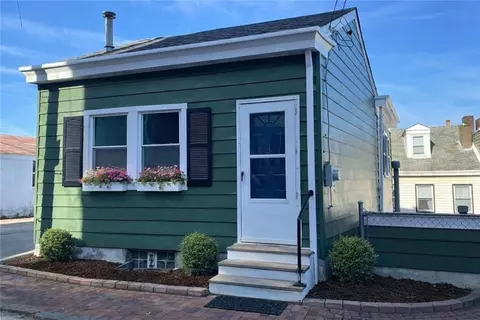 9 Gregory St, Pittsburgh, PA 15203