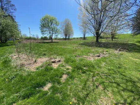 1755 N N Ctr, Somerset, PA 15501