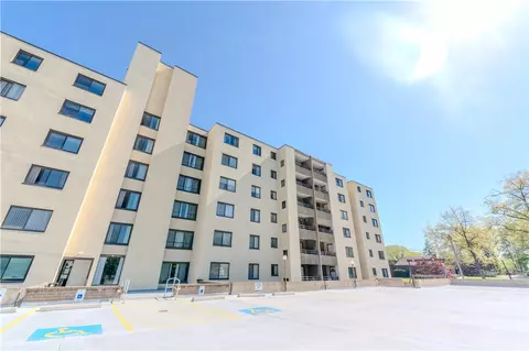 227 S Home Ave #304, Pittsburgh, PA 15202