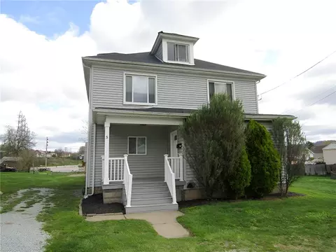 5 Davidson Ave, Elrama, PA 15038