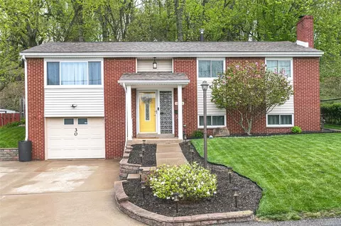 30 Edinburg Dr, Pittsburgh, PA 15235
