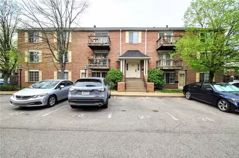 200 Holmes Pl #12, Pittsburgh, PA 15213