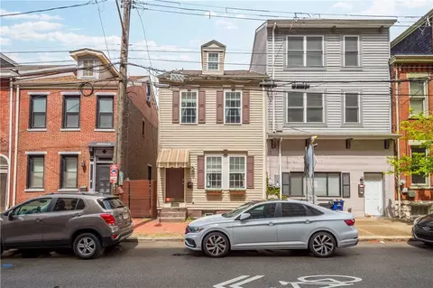 2113 Wharton St, Pittsburgh, PA 15203