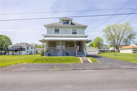 14 Cedar St, Masontown, PA 15461