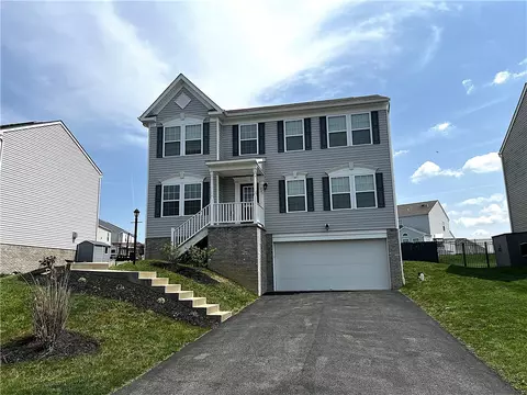 226 Horse Shoe Dr, Clinton, PA 15026