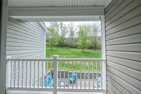 140 Maple Dr, Warrendale, PA 15086 photo 23