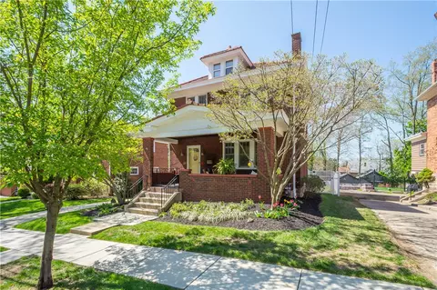 117 Marlin Dr E, Pittsburgh, PA 15216