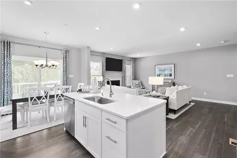 130 Olivia Dr, Eighty Four, PA 15330 photo 6