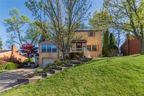 2335 Perricrest Dr, Pittsburgh, PA 15220
