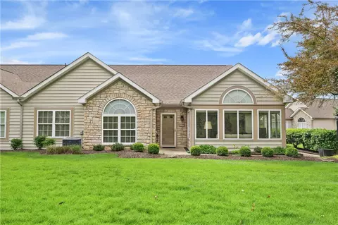 1738 Heather Heights Dr, Crescent, PA 15046