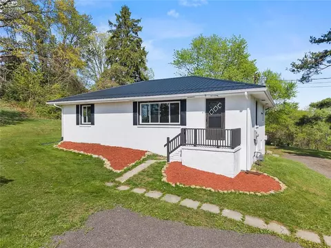 54 Devils Den Rd, Burgettstown, PA 15021 photo 1