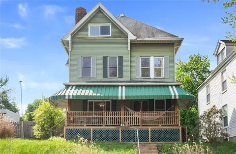 704 E 10th Ave, Homestead, PA 15120